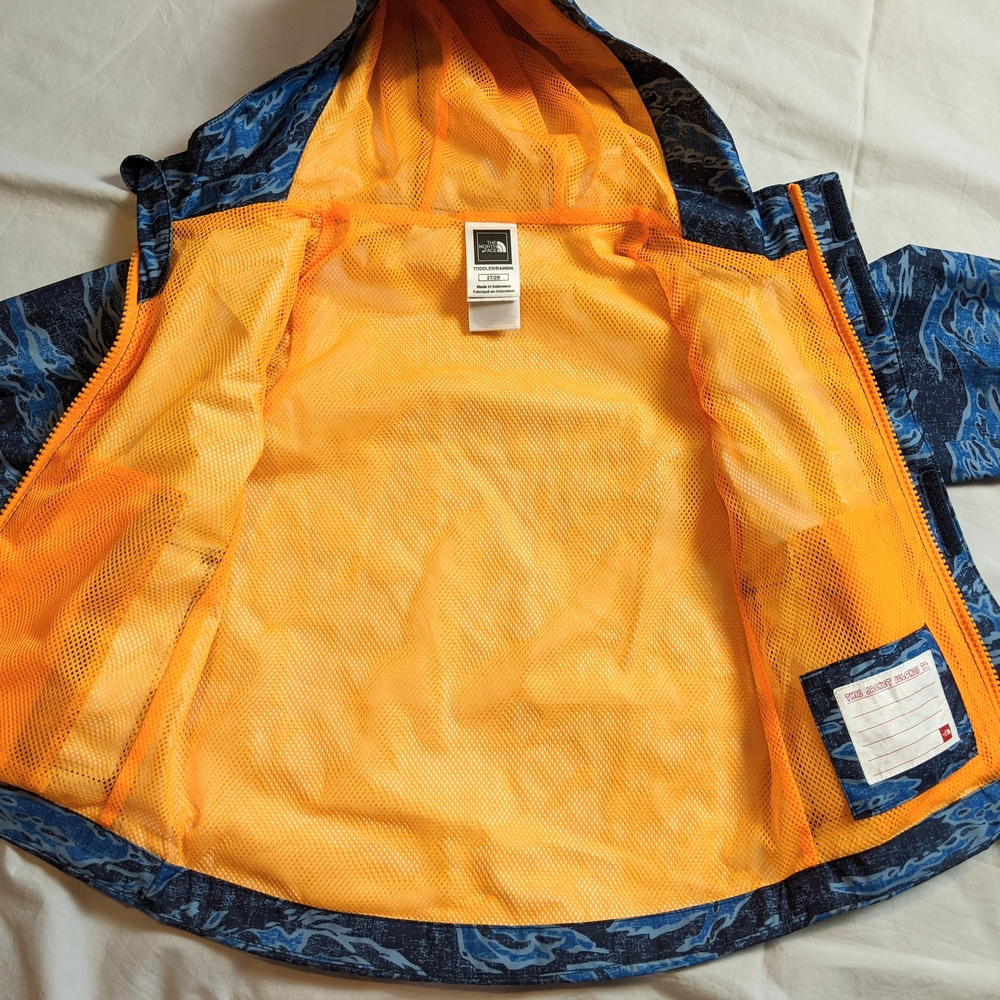 The North Face Boys Blue and Black Hyvent Rain Jacket Size 2T - Picture 5 of 10
